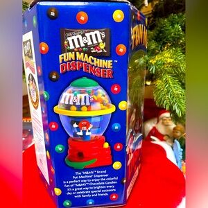 Rare M&M Collectibles- Candy Dispenser – Late 90s/Early 2000s Pieces!